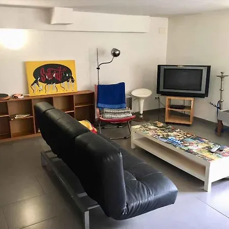 Mariposa Villa